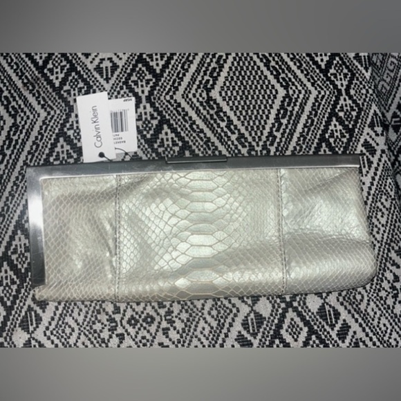 Calvin Klein Handbags - NEW Calvin Klein Mobwife Glam Snakeskin Clutch Iridescent Silver NWT Retail $125